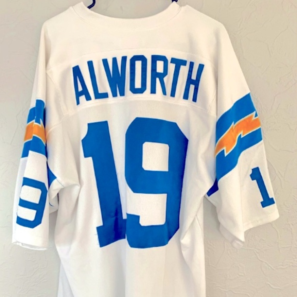 AUTHENTIC MITCHELL AND NESS SAN DIEGO CHARGERS JERSEY. GO BOLTS!⚡️⚡️